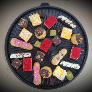 Petite fours/Dessert platter (40pcs)