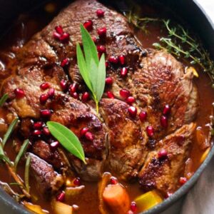 חגים - Braised Minute roast with pomegranate glaze