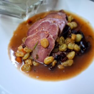 חגים - Sweet & sour pickled minute roast in a plum brandy-raisin sauce
